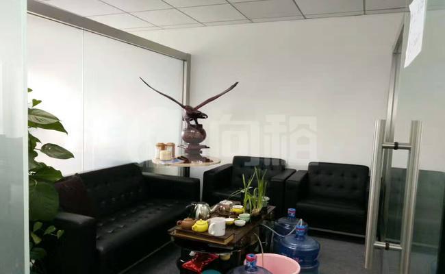 南泰大厦 172m²办公室 4.8元/m²/天 精品装修