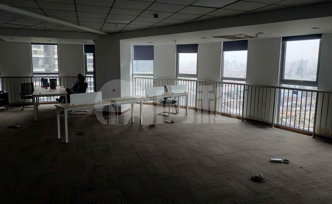 虹三产业园 104m²办公室 3.8元/m²/天 中等装修