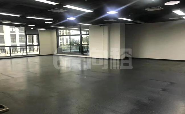 汤泉国际大厦 384m²办公室 3.8元/m²/天 精品装修