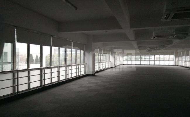 3758美学空间 511m²办公室 4.8元/m²/天 简单装修