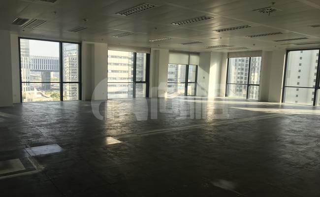 陆家嘴基金大厦写字楼 469m²办公室 6.75元/m²/天 简单装修