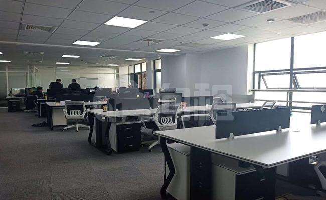 中环科技园 170m²办公室 2.5元/m²/天 简单装修