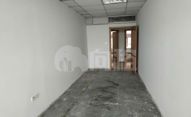 兴江国贸大楼 24m²办公室 2.4元/m²/天 简单装修