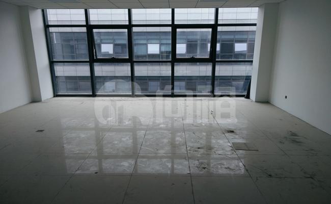 欧西玛创新园区 70m²办公室 2.7元/m²/天 简单装修