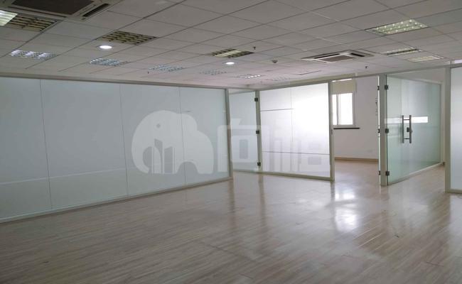 虹梅商务大厦 135m²办公室 3.6元/m²/天 精品装修