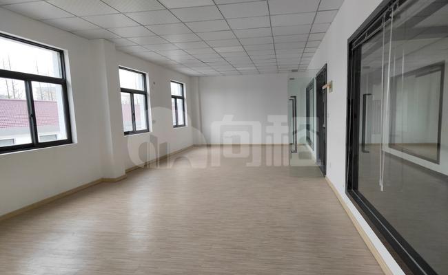 128文创园 55m²办公室 1.5元/m²/天 简单装修