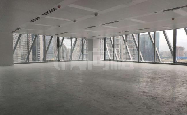 富士康大厦写字楼 2600m²办公室 8.67元/m²/天 简单装修