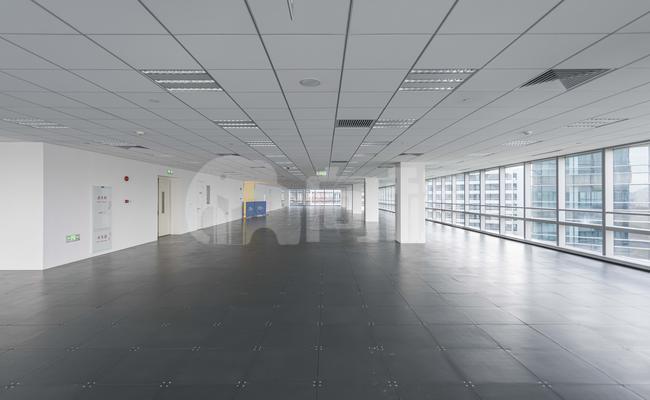 尚浦中心写字楼 18000m²办公室 4.68元/m²/天 简单装修