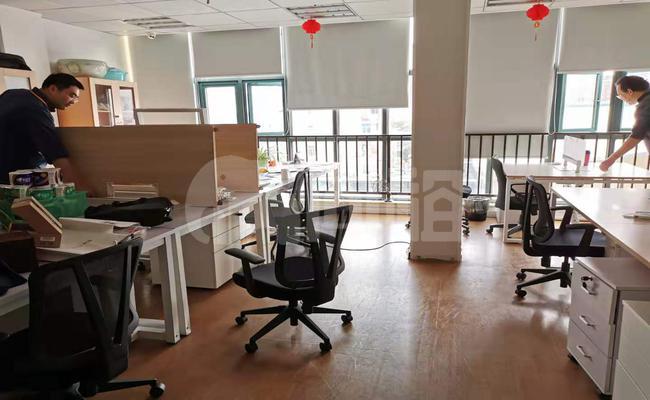 创业汇园区 108m²办公室 3.8元/m²/天 精品装修