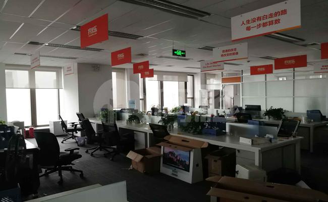 长泰企业天地广场 420m²办公室 4.8元/m²/天 精品装修