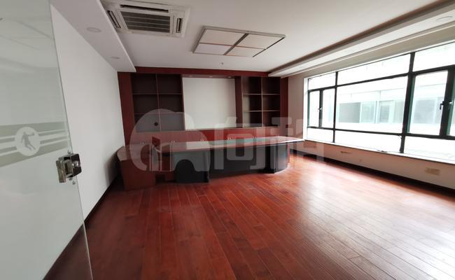 上海东鼎大厦 59m²办公室 4.3元/m²/天 简单装修