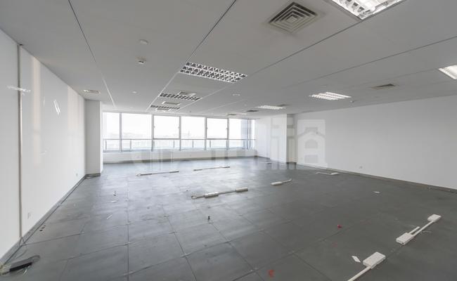 国家会展中心 168m²办公室 4.6元/m²/天 中等装修