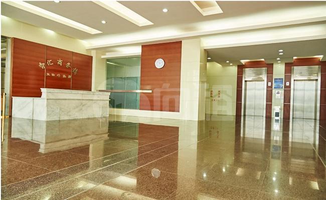 杨浦都市工业园 110m²办公室 2.6元/m²/天 简单装修