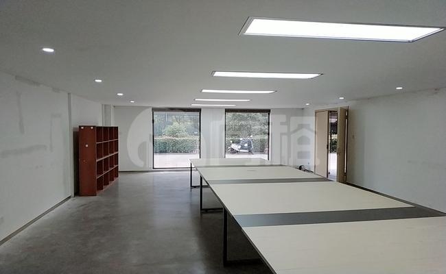 财景科技园 87m²办公室 2.6元/m²/天 简单装修