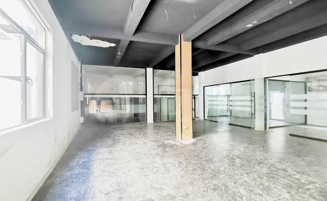 越界·500视觉园写字楼 268m²办公室 4.5元/m²/天 中等装修