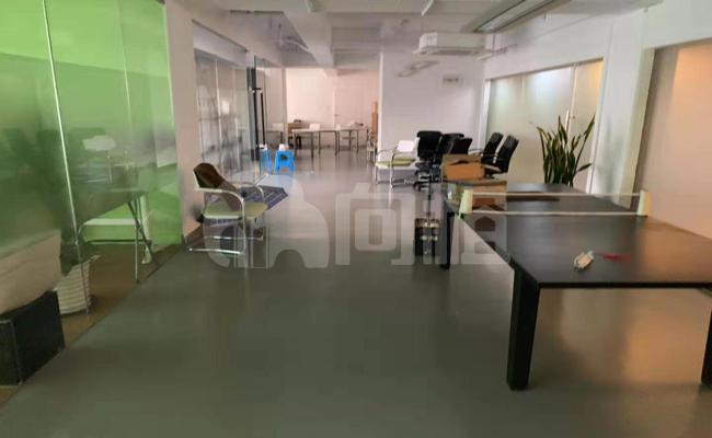 绿地科创大厦 440m²办公室 3.5元/m²/天 精品装修