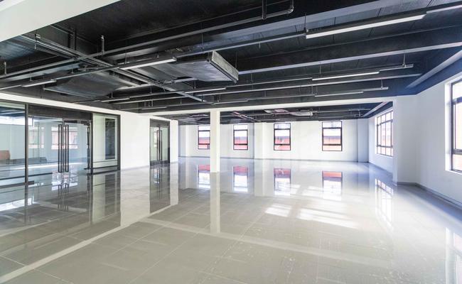 蒂芬妮创意园 65m²办公室 3.8元/m²/天 中等装修