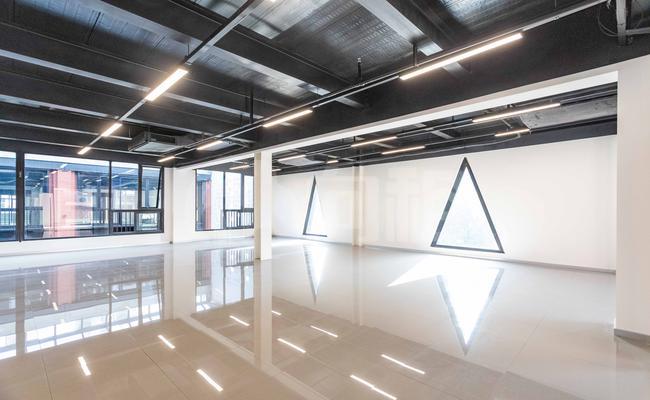 蒂芬妮创意园 71m²办公室 3.8元/m²/天 中等装修