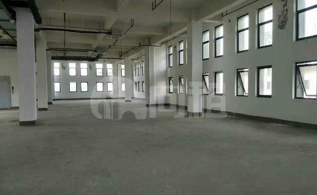 扬子江国际企业广场 284m²办公室 3.7元/m²/天 毛坯
