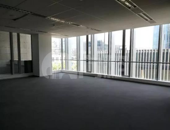 虹桥富力中心写字楼 126m²办公室 8.1元/m²/天 简单装修