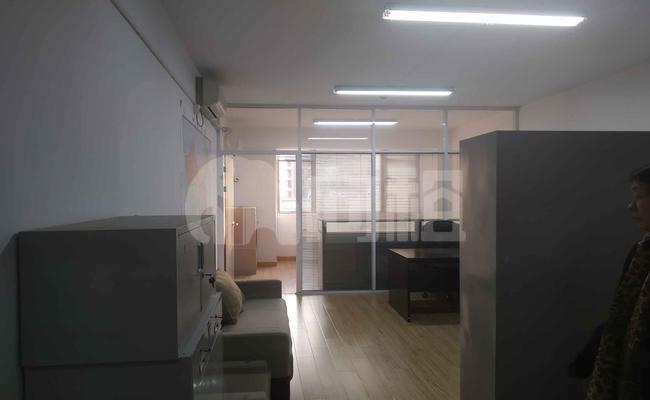 长宁馥邦兆城大厦 60m²办公室 3.4元/m²/天 精品装修