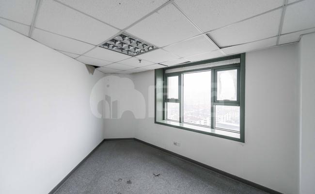 现代广场 176m²办公室 3.8元/m²/天 中等装修