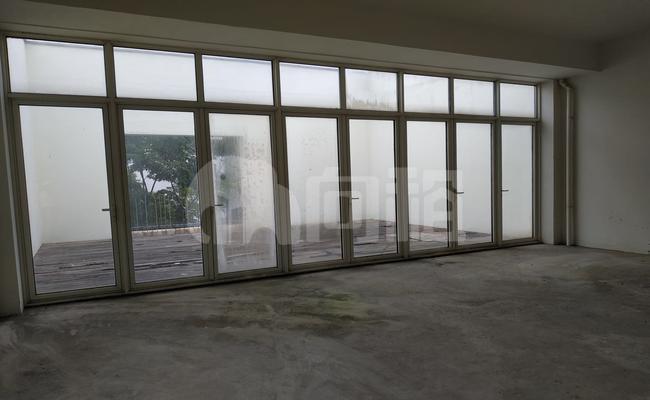 东方慧谷 624m²办公室 2.4元/m²/天 毛坯