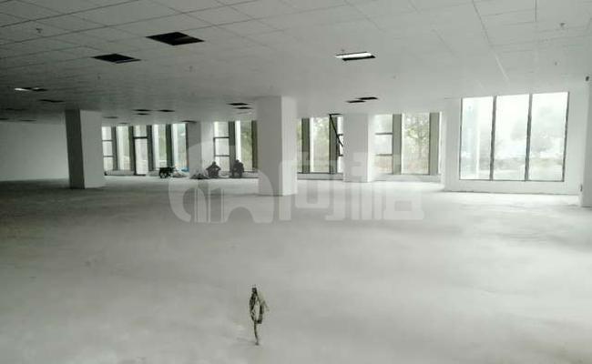 腾飞莲花商务园 432m²办公室 4.3元/m²/天 毛坯