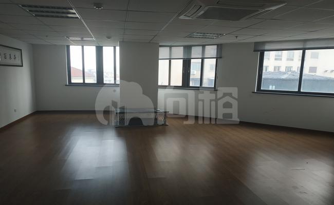三角大厦 81m²办公室 4.8元/m²/天 简单装修