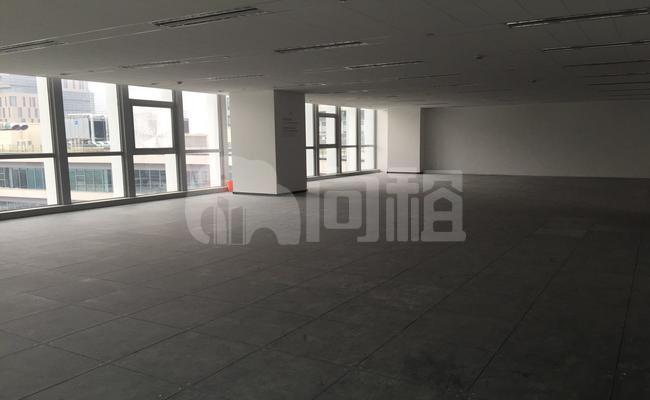 漕河泾科汇大厦 3061m²办公室 4.6元/m²/天 简单装修