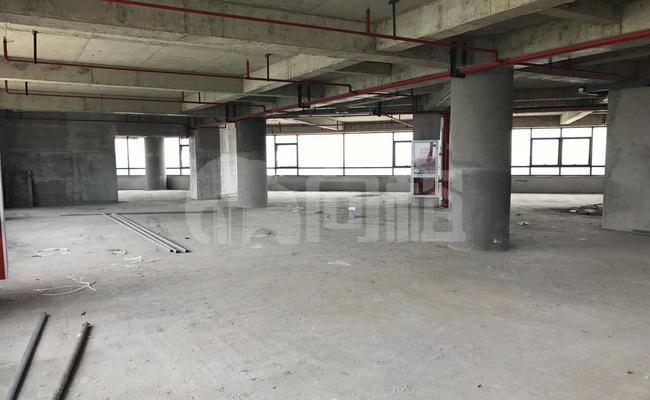 三银基金产业园 375m²办公室 2.9元/m²/天 毛坯
