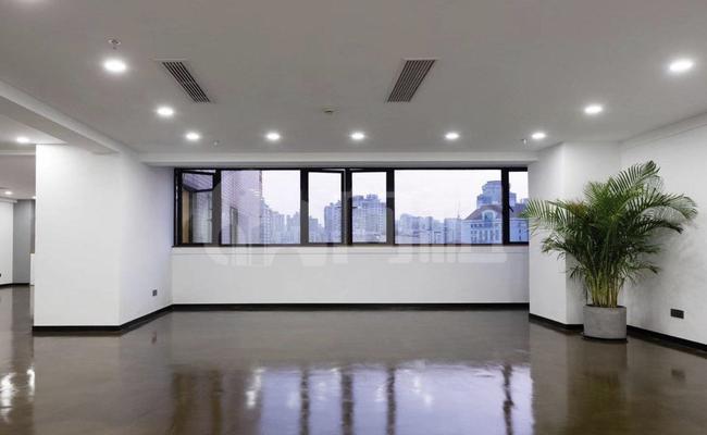 长久商务中心 480m²办公室 4.5元/m²/天 中等装修