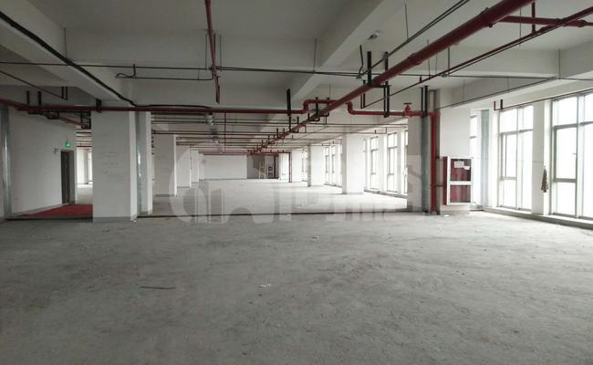 机器人产业园 1800m²办公室 3.8元/m²/天 毛坯