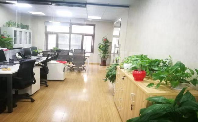茸锦·浦江科技园 69m²办公室 1.7元/m²/天 精品装修
