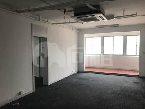 中西大厦 150m²办公室 4.5元/m²/天 简单装修