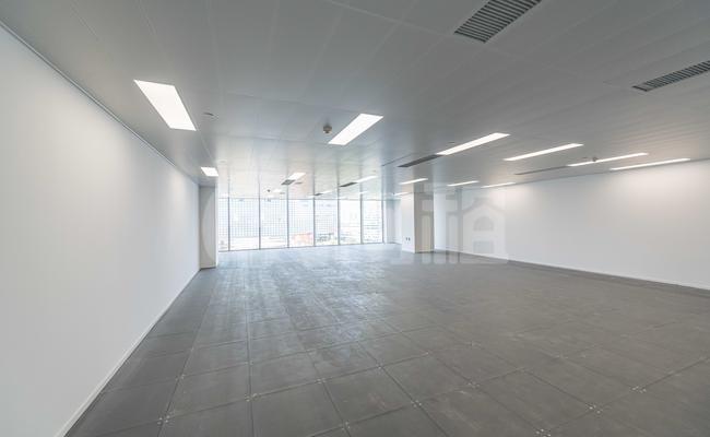 证大喜玛拉雅中心写字楼 288m²办公室 6.48元/m²/天 简单装修