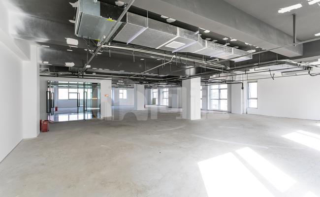 莱茵·虹桥中心 297m²办公室 3.3元/m²/天 中等装修