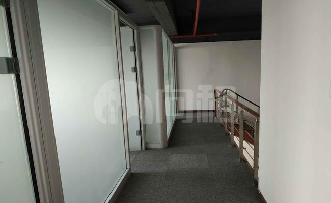 东方金融园 220m²办公室 3.6元/m²/天 精品装修