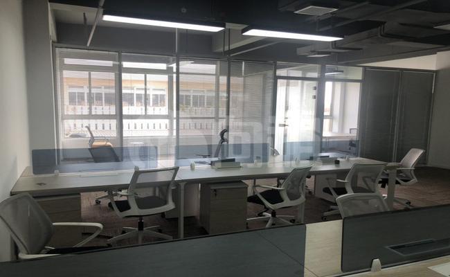 金市达商务中心 180m²办公室 2.6元/m²/天 精品装修
