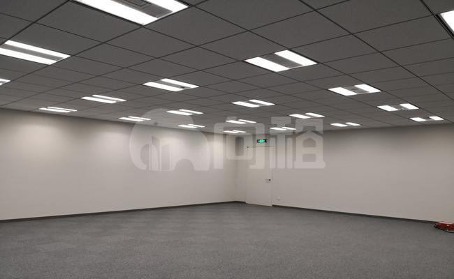 上海环球金融中心写字楼 180m²办公室 11.99元/m²/天 中等装修