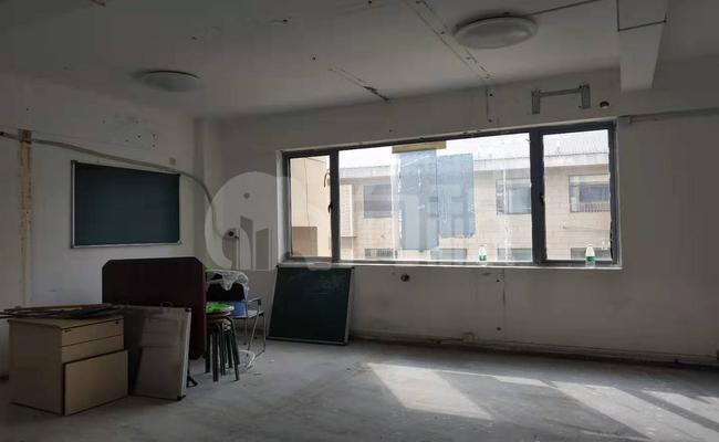 宜嘉坊商务楼 90m²办公室 2.8元/m²/天 中等装修