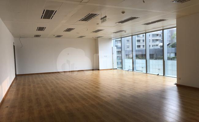 金虹桥国际中心写字楼 2086m²办公室 6.66元/m²/天 中等装修