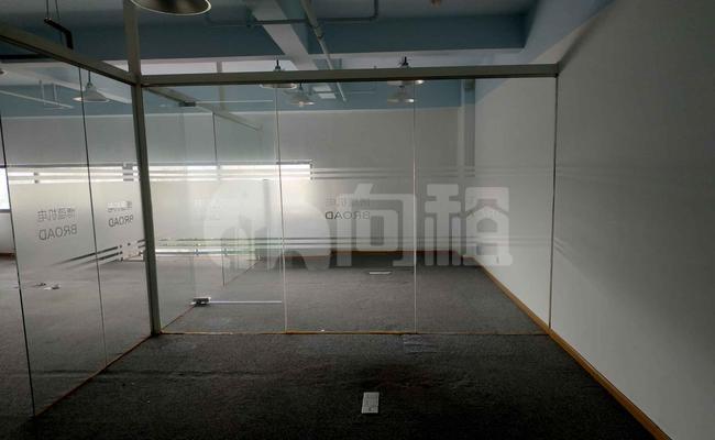 盛源科技园 182m²办公室 2.9元/m²/天 简单装修