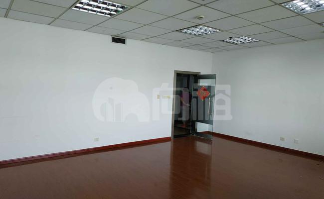 东方明珠涉外商务楼 47m²办公室 3.3元/m²/天 精品装修