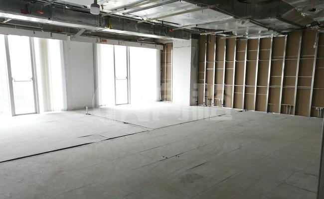 华鑫中心写字楼 126m²办公室 4.77元/m²/天 精品装修