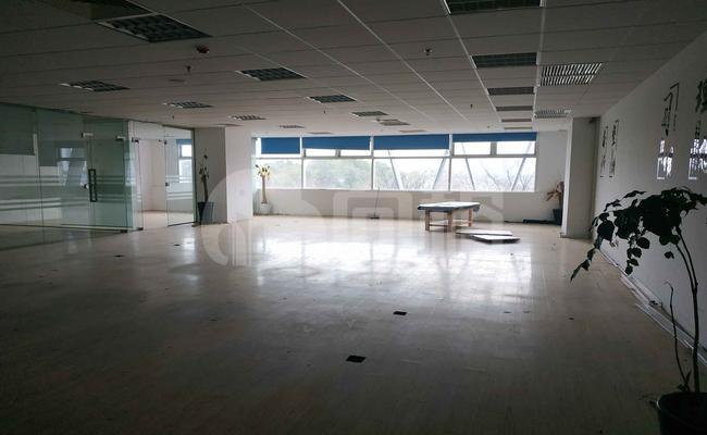 慧创国际 238m²办公室 2.4元/m²/天 精品装修