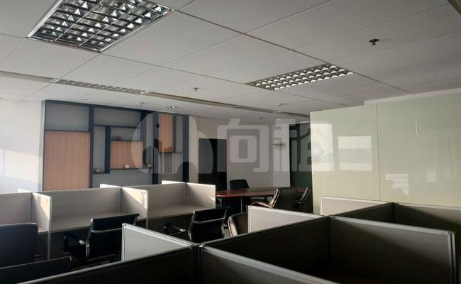 世和中心 108m²办公室 3.8元/m²/天 中等装修