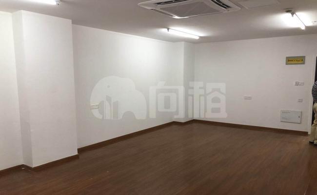 上海时装商厦 46m²办公室 3.6元/m²/天 中等装修