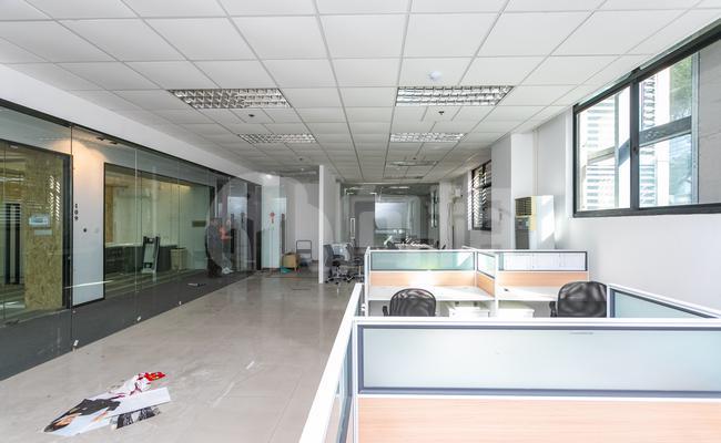 新桥商务中心 155m²办公室 4元/m²/天 精品装修