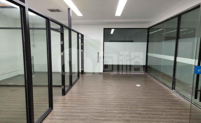中国国际商品中心 98m²办公室 1.7元/m²/天 中等装修